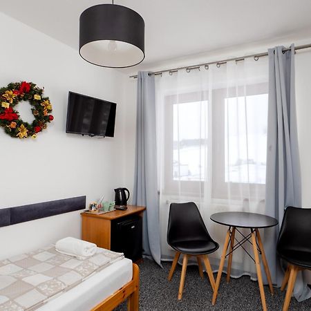 Villa 84 & Apartments Jacuzzi & Sauna Zakopane Exterior foto